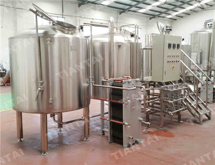 Two vessel brewhouse system